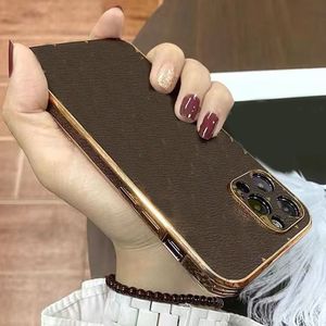 Luxurys Designers Phone Cases para iPhone 11 12 13 Pro Promax Xr X / xs Letter Case Fashion V Flower Case D2201117Z