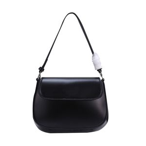 Luxurys Designers Femmes Marques classiques Sacs à bandoulière Totes Qualité Top Sacs à main Sacs à main Lady Bright Hobo Cuir Pack d'aisselles Sac de mode 1009