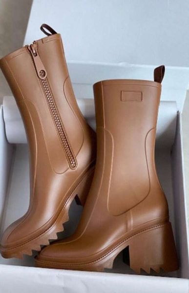 Luxurys Designers Femme Bottes de pluie Angleterre Style Imperpose Welly Welly Rubber Water Rains Chaussures Boot Boot Boties 655