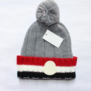 Nouveau chapeau en tricoté lettre d'impression Princement populaire époustouflant à vent chaud multi-couleurs de haute qualité chapeaux de bonnet de rue camarade de rue P-5