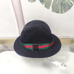Luxurys Fashion Fisherman Hat Designers Brand Bucket Hat Stripe Classic Style Color Patroon Sunshade Winddichte vrijetijdsfeestcadeau voor geliefden hoed brede rand hoeden 2023