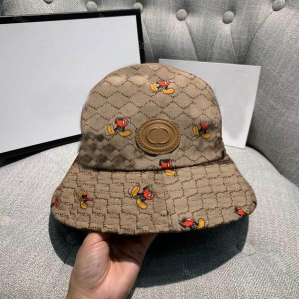 Luxurys Flower Dobby Capilla de béisbol Desingers Casquette G Strawberry Bucket Shaps Gorra de ratón para hombres Sunhats Diseño de moda de moda Fedora Fedora Bonnet Sunshade