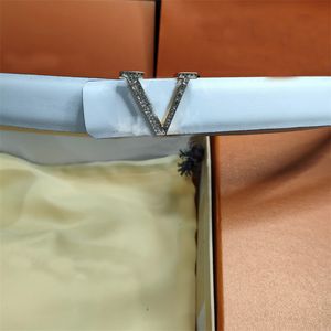 Luxurys lederen diamant letter riem voor dames merkontwerper klassieke grommet heren mode riemen taillband gordel cintura ceinture 2304124bf