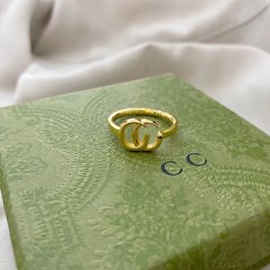 Luxe nagelring herenring ringen designer titanium staal gegraveerd letterpatroon designer ring verlovingsring ringen voor dames groothandel Designer sieraden