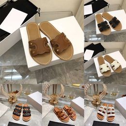 Luxurys Paris ce luxe lins pantuflas planas Triomphe Plantilla de cuero en relieve sandalias puntas abiertas diseñador de zapatos para mujeres pisos de vacaciones sandalia fábrica calzado