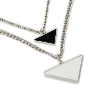 Lujos Personalidad Cadena de clavícula Venta Collares pendientes para hombre Mujer Moda Triángulo invertido Diseñadores de letras Marca Joyería de moda