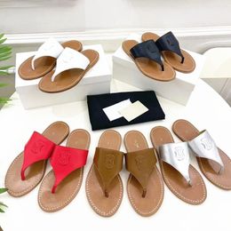 luxe Slippers voor dames Slide slippers sandaal Designer Flat Mule trio mphe Leren sandaal heren Mode zomer buiten strand slip-on Rubberen zool Schoenen Slider