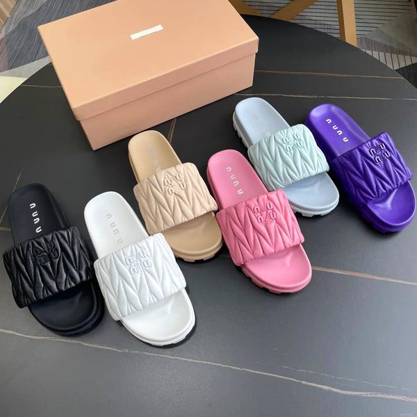 Sandalias de lujo para mujer Hotel Sandalias de tacón plano Chanclas vintage para hombre Diapositivas Zapatillas sin cordones negras DHgate Diseñador Miui Sandale Verano Mius Mocasín Regalo Mula Tamaño 35-41