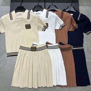 Diseñador traje de punto niñas falda de manga corta sexy lindo estilo universitario chándales para estudiantes traje casual elástico de gran tamaño letra correcta hermana conjunto de ropa deportiva