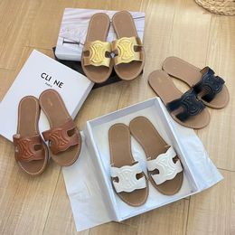 luxe dames tazz Slippers heren Slippers slippers sandalen Designer Triom phe Muiltjes Leren sandaal slip-on reisstrand Rubberen platte hakken Schoenen buiten zwembad Slippers