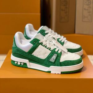 LVSE Chaussures 2024 Summer Breatchable Classic Luxury Mens Femmes Casual White Lovers Trainer Designer Sneakers Printing Low Cut Green 582