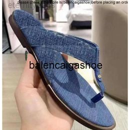 LVSE Chaussures lvity louisevittonly lvity Casual Shoes Luxury Brand Slippers Femme Men Sandals Flipoor Flip Flops Flat Taille 35-45