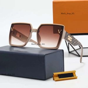 LVSES Sac Lunettes de soleil Designer en gros de Luxurys Polariss Luxurys de haute qualité Femmes Femmes hommes Lunes UV400 LENS UNISEX 725 LOSE LVV8