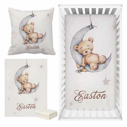 LVYZIHO – ensemble de draps de berceau avec nom personnalisé, ours endormi sur la lune, ensemble de literie pour berceau, cadeau de réception-cadeau pour bébé, 240226