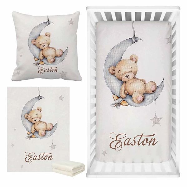 LVYZIHO Juego de sábanas para cuna con nombre personalizado de oso durmiente, juego de cama para cuna con diseño de oso durmiente, regalo para Baby Shower, 240320