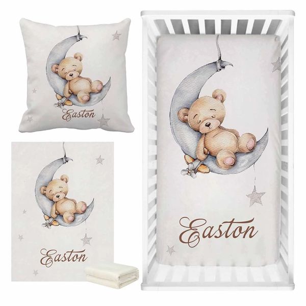 LVYZIHO Juego de sábanas para cuna con nombre personalizado de oso durmiente, juego de cama para cuna con diseño de oso durmiente, juego de cama de regalo para Baby Shower 240219