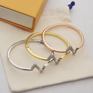 LW Designer chapado en oro brazalete 18K pareja joyería para mujer artículos de lujo franceses reproducciones oficiales diamante moda estilo clásico regalos premium 031