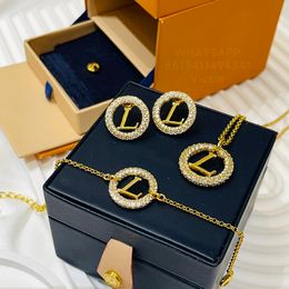 LW Bijoux Suit French Brand L Boucles d'oreilles Bracelet pour femme Gold Gold Diamond Classic Classic Classic Style Gift pour petite amie avec boîte 007