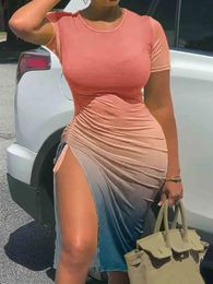 LW plus taille bodycon robe high split Summer Gradient Swewistring Rucched 2023 Robes de mode Vestidos féminins à forme corporelle 240506