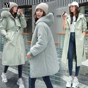LY VAREY LIN hiver femmes vestes chaud polaire à capuche manteaux-30 degrés longue épaisseur Parkas grande taille col de fourrure neige outwear 210526
