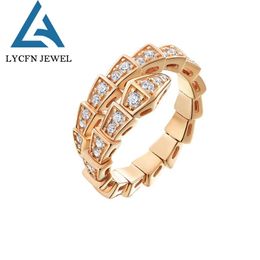 LYCFN Assiette en alliage de luxe avec 18 carats en or Smooth Bone Womens Ring Party Party Couple Gift Fashion Bijoux 240401