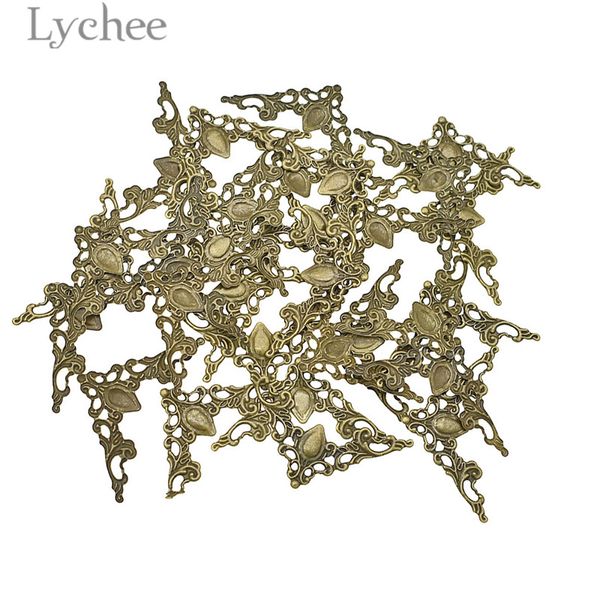 Life Lychee 30pcs Metal Hollow Flowers Slice Album Corner Protector Cover DIY Scrapbooking Embellissements Supplies