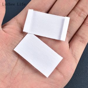 Life Lychee 48pcs Étiquettes de tissu vierge blancs Tag pour vêtements Magas de label fait à la main
