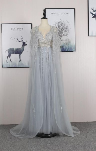 Lyrasue Light Bleu une ligne Cape Feather Full Belle Zipper perle Back Elegant Formal Night Robes Robes de Prom Ly1106057440278