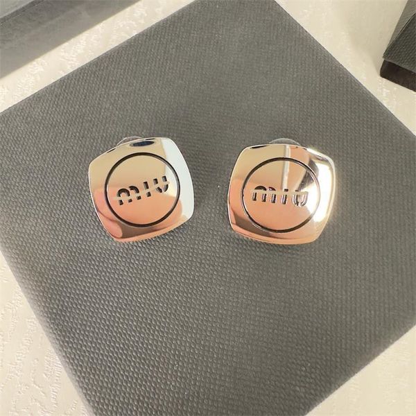 M I U Serie Clásico Plata de Ley 925 Diseñador Senior Joyería de Lujo Pendientes Románticos para Mujer Pendientes Redondos Naturales Fiesta Amigo Cumpleaños Regalo de Graduación