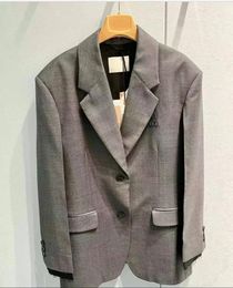 M-iu-2024 printemps nouvelle mode Simple col rabattable Simple boutonnage conception rayé costume manteau