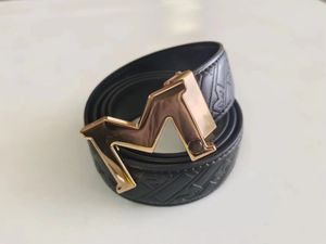 M Luxe 2024 nouveau designer boucle de ceinture mode en cuir véritable femmes ceintures pour hommes lettre Double grand or argent classique