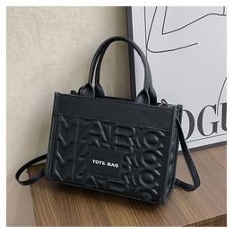 M the J draagtas Luxe designer tas Handtas Hoge kwaliteit dames DHgate tas Crowdsourced Design 3D Letter Tote handtas Grensoverschrijdende nieuwe textuurtas