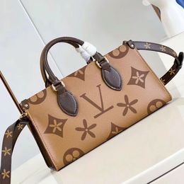 M46653 ONTHEGO EAST WEST Diseñador Shopper Bag Moda para mujer Lujo para hombre Embrague Cross Body Bolsas de hombro Totes Bolso Equipaje de viaje Alta capacidad Cuero genuino