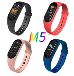 M5 Sport Fitness Tracker Call Watch SmartBand Smart Bracelet Pression de la pression du cardiaque Smart Band Smart Wristband Men8401011