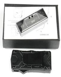 M6677 Couteau tactique automatique SK5 Satin Blade CNC Black Aviation Aluminium Handle Edc Pocket Paper Cutter Couteaux avec 5pcs Blades6504033