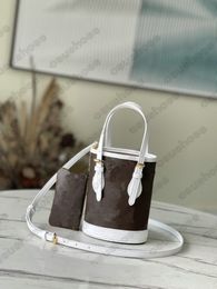 Nano Garden Bucket Bag Set - Designer Floral Crossbody Wallet voor dames: luxe handtas met gouden accenten, ideaal voor herfst-/wintershopping
