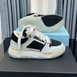 2023 Mode MA-1 Femmes Hommes Chaussures Amis Femmes Baskets Blanc Noir Chaussures Amirishoes Designer Baskets Qualité Haute Pour Femmes Hommes