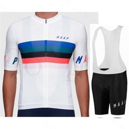 MAAP Cycling Jersey Set Men Summer Short Sleeve Tops Ademende fiets fietsen Kleding Bib shorts Sport WEA MAILLOT 220620