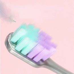 Brosse à dents macaron million de brosse à dents pour adulte nano-nano assure une action de nettoyage en profondeur pour les soins buccaux supérieurs et l'hygiène