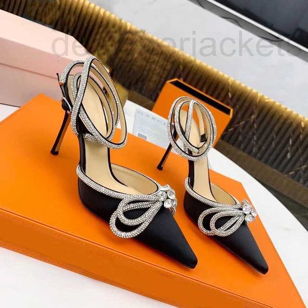 MachMach Sandales en satin Semelle en cuir pour femmes à talons hauts 9,5 cm noir chaîne de diamants roses décoration femmes à talons Designers de luxe Robe de soirée Escarpins 799T