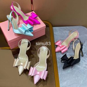Mach Sandal Le Cadeau Crystal Bow Slingback Pompes STILETTO Talons Satin Fashion Point Points Party Robes Chaussures Luxury Designer Designer Evening Factory Footwear