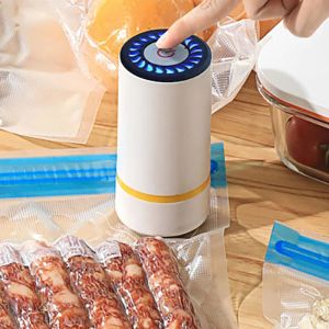 Machines USB Electric Air Evacuation joint pompe Mini Handheld Food Emballage Packer Scellant Machine de scellage portable Sceller à vide portable pour la maison