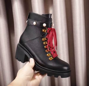 Fabriqué en Chine pas cher vente chaude en cuir véritable noir avec prix de gros nom mIns bottes dym35-41