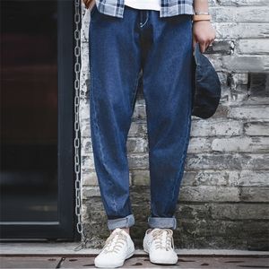 Maden Mens losse taps toelopende gewassen blauwe spijkerbroek Casual Fashion Street Middle Taille Big Back Pocket Jeans Men 201111