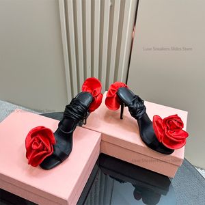 Magda Butrym 105mm bloemen-applique satijnhakken sandalen bloem verfraaid High Stiletto hielpomp open teen schoen dames luxe designer avondfeestje trouwschoenen