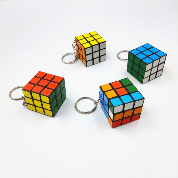 Cube magique porte-clés drôle Hyperbole Puzzle Rubik's pendentif à breloques porte-clés mode bijoux cadeau taille est 3x3cm