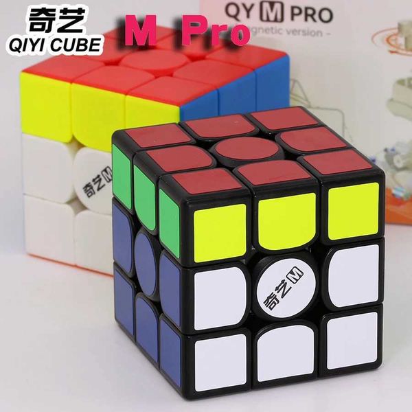 Cubos de magia Qiyi Magnetic Cube M Pro 3x3x3 Magic Puzzle Magnet Stickers 3x3 Stickerless Professional Velocidad Magio Cubo Twist Logic Toys Juego Y240518