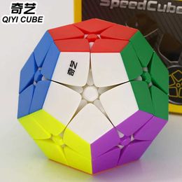 Magic Cubes Qiyi Megamin 2x2 Puzzles Dodecahedron Pegatinas sin pegatinas 12 Surfaces Magic Cube Professional Educational Logic Twist Cubos Toy Y240518