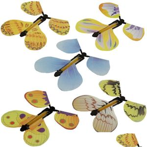 Accessoires magiques Flyer Papillon Jouets Pour Enfants Famille Main Transformation Astuces Drôle Nouveauté Blague Blague Mystique Fun Classique Drop Deliv Dhsfm