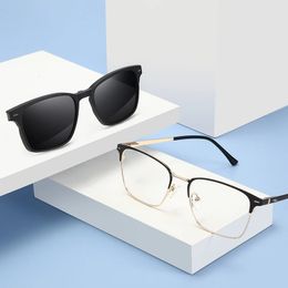 Imán polarizado clip gafas marco 2 en 1 hombres TR90 gafas graduadas ópticas para mujeres gafas de sol de negocios cuadradas T3518 240201